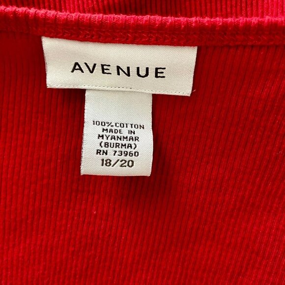 Avenue Red Ribbed Short Sleeve Top with Subtle Sparkle Women's Size 18 20 - Picture 7 of 8